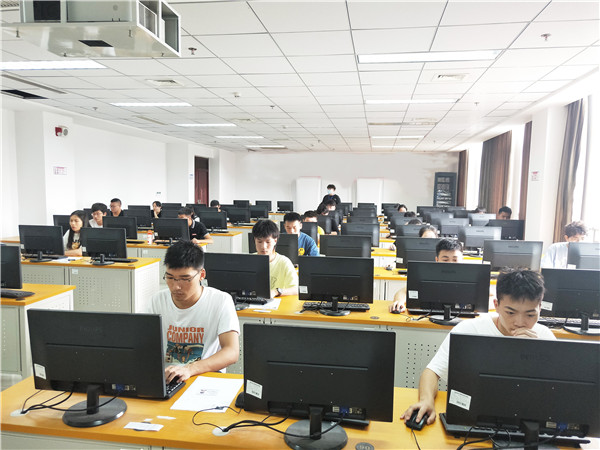 1+X Web前端開發職業技能等級證書中級考試圓滿落幕，助推計算機技術開發人才培養