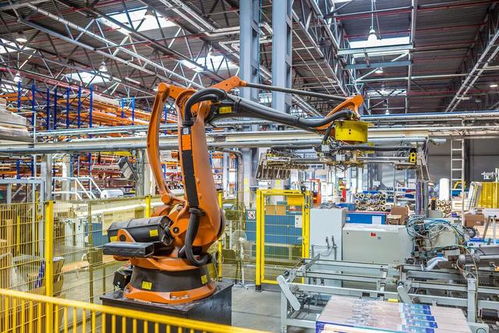 技術(shù)變革下的就業(yè)挑戰(zhàn) 當(dāng)5G與自動化重塑勞動力市場